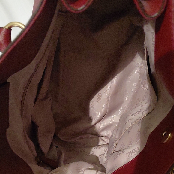 Michael Kors Hamilton Extra Large Tote - Picture 7 of 12